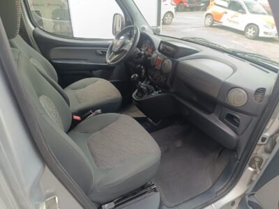 Doblo Essence 1.8 Flex