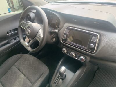 Kicks Sense 1.6 Flex